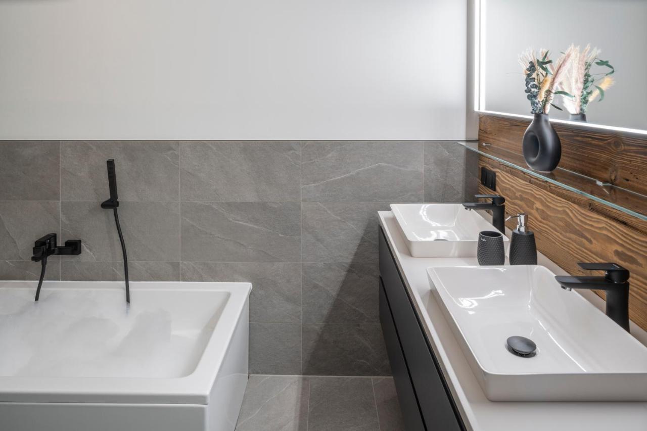 Rivervista Apartments By Mi_Vida Bad Waltersdorf Ngoại thất bức ảnh